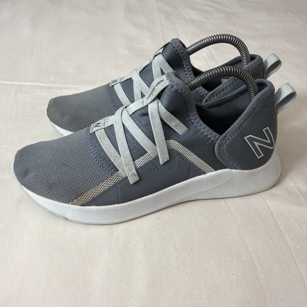 New Balance Beaya Blue Gray Womens US Size 9.5 Gym Shoe Running WSBEYLG Sneakers